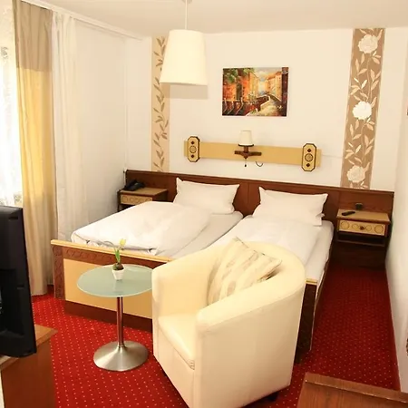 Wuerdinger Hof Hotell 3*