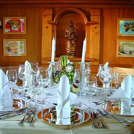 Wuerdinger Hof Hotell