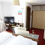 Wuerdinger Hof 3*