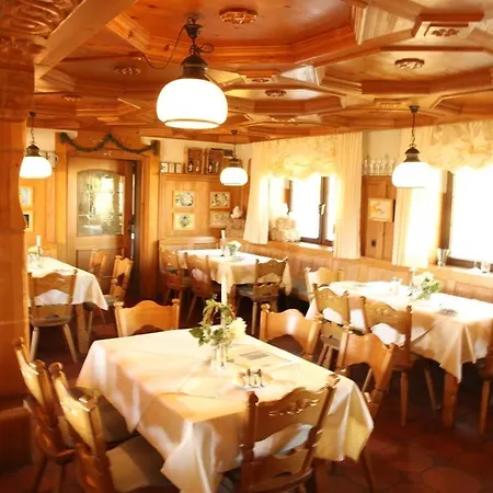 Würdinger Hof Hotel 3*
